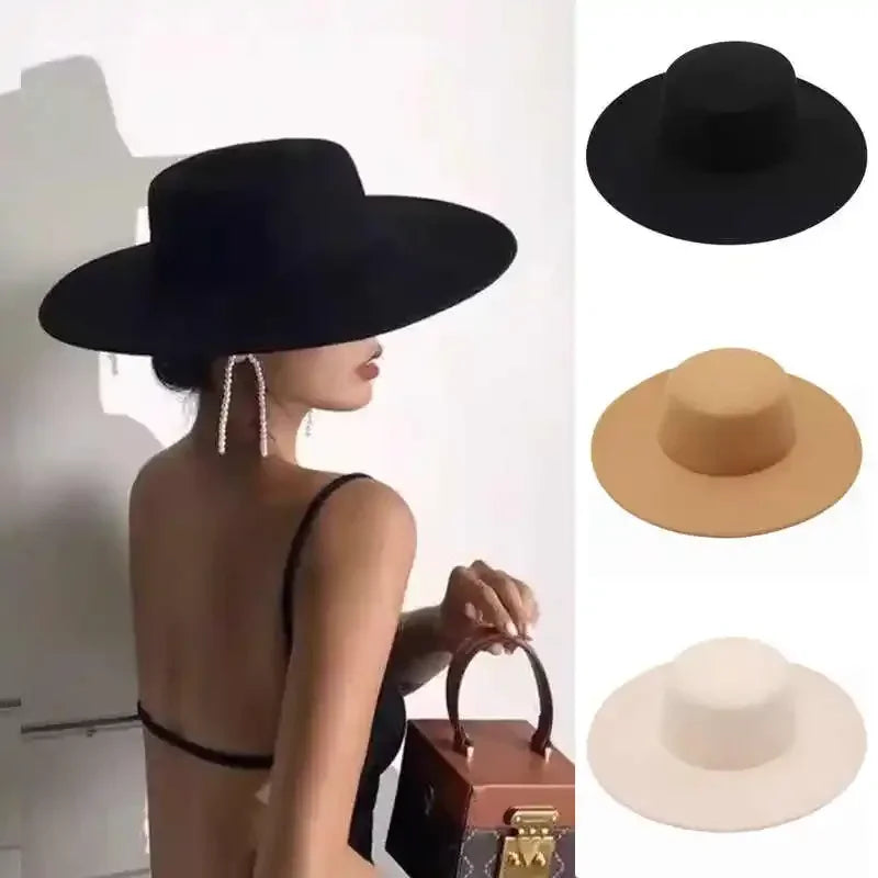 Chapeau Plat Élégant