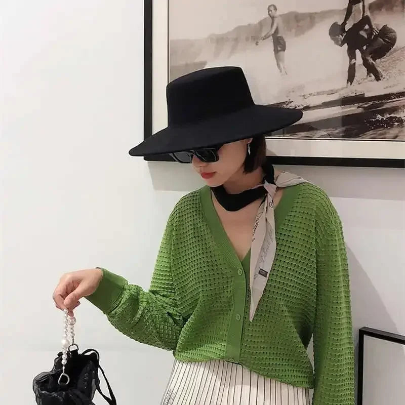 Chapeau Plat Élégant