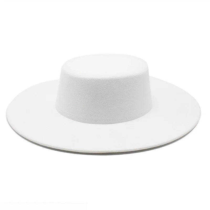 Chapeau Plat Élégant